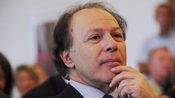 El escritor Javier Marías sufre una afección pulmonar