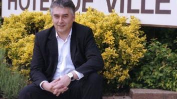 Condenado un alcalde y diputado francés por decir que "Hitler no mató suficientes gitanos"