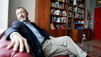 Una diputada de Podemos se acuerda de Pérez-Reverte durante su intervención