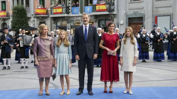 Lo que la familia real ha tenido que ver al bajar del coche en Oviedo: no les ha podido gustar