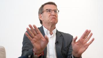 Feijóo: "¿Cómo le decimos a una tienda que puede abrir hasta la 1 que tiene que cerrar su escaparate a las 22?"