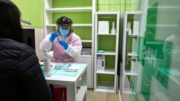 El Gobierno aprobará la semana que viene la venta de test de autodiagnóstico sin receta en farmacias