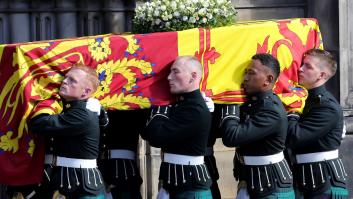 "Odio esto": el polémico gesto de Carlos III que da la vuelta al mundo