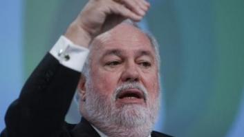Cañete asegura que se siente "plenamente legitimado" para seguir en su cargo