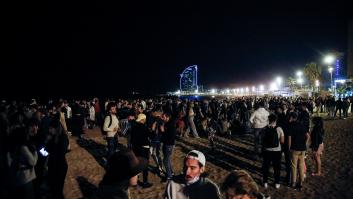 Desalojadas 4.000 personas de botellones en Barcelona
