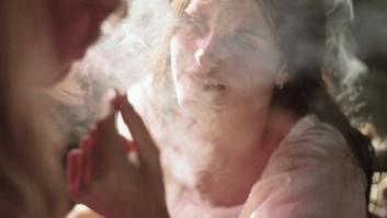 Las mujeres toleran la marihuana con más facilidad que los hombres