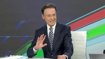 Mónica Carrillo pide a Matías Prats que cante en directo y su reacción es memorable