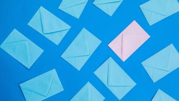 Le pregunta a la ministra y lo que se ve al fondo de la habitación se lleva todas las miradas