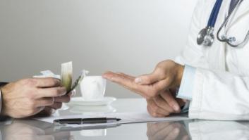 Un joven inglés acude a urgencias y le piden 600 euros para atenderle