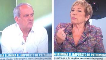 Celia Villalobos carga en directo contra "el becario" de TVE y Javier Aroca reacciona al instante