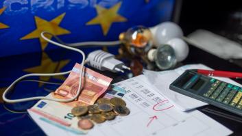 El precio de la luz marca su mínimo en cuatro meses este sábado