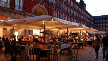 Las terrazas autorizadas en Madrid por covid tendrán que cerrar una hora antes: a las 12 desde este viernes