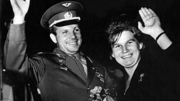 La cápsula de SpaceX despega con éxito con la primera misión de civiles al espacio