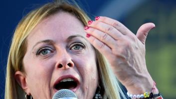 Meloni 'desdemoniza' la ultraderecha y se convierte en la salida desesperada de los italianos