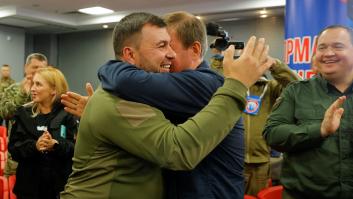 Los líderes separatistas de Ucrania viajan a Moscú para formalizar la anexión