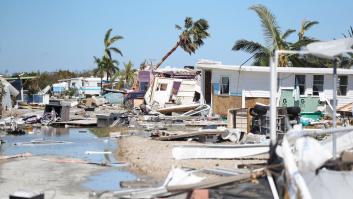 El arrasador paso del huracán 'Ian' por Florida deja al menos 45 muertos