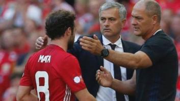 Mou saca a Mata en el 63, lo sienta en el descuento y le llama "pequeño"