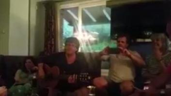 La paella y el fiestón de Puigdemont, Rahola y Laporta en Cadaqués