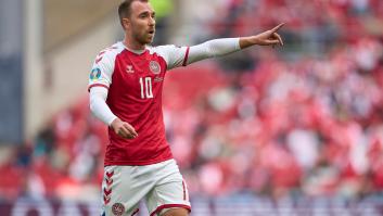 El danés Christian Eriksen vuelve a desplomarse en pleno partido: el jugador se encuentra consciente