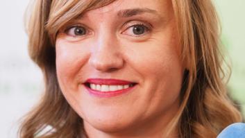 Pilar Alegría viaja a 1978 para recordarle a Feijóo algo que hicieron sus antecesores