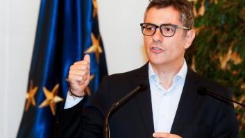 Bolaños pide "hechos" a Feijóo tras ofrecer su apoyo a borrar el término 'disminuido' de la Constitución