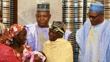 La niña de Chibok que escapó en mayo echa de menos a su marido, de Boko Haram