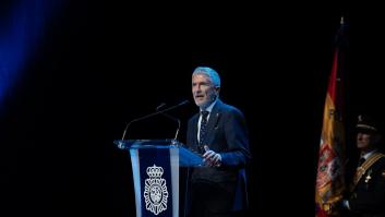 Marlaska ve "muy cercano" al delito de odio el "Volver al 36" del acto de Vox