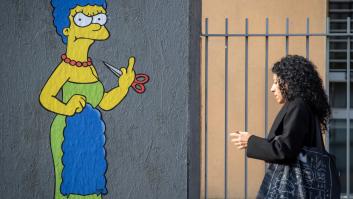 Marge Simpson vuelve a cortarse el pelo por Mahsa Amini