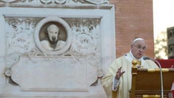 El papa pide no hacer "negocio" con la nulidad de los matrimonios