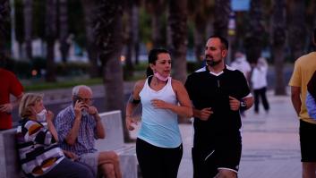 El Gobierno aprueba la relajación de mascarillas: "Las sonrisas vuelven a nuestras calles"