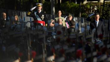 Marcialidad, togas ausentes y abucheos en el 12-O: la vieja normalidad, con nuevas marejadas