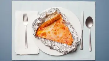 Cómo recalentar pizza y otros 7 alimentos para que no pierdan su textura
