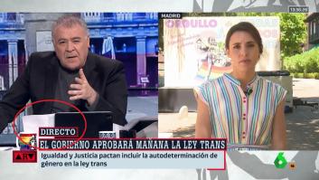 Hasta Monedero se ha fijado en lo que Ferreras tenía escrito en ese papel: "¿Obsesión?"