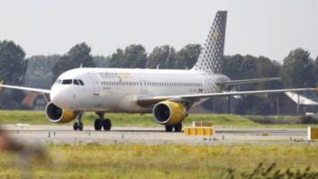 Sobresalto en un avión de Vueling por el disparo accidental de un arma