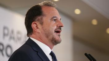 Amenazan con "quemar vivo" a un hijo de Iturgaiz cuando jugaba un partido de fútbol