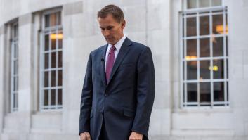 Reino Unido anula ahora la rebaja del impuesto sobre la renta y reduce la ayuda energética