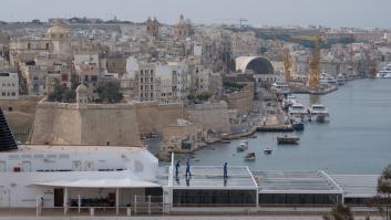 Confinados en Malta 31 estudiantes por un positivo en el vuelo en el que viajaron