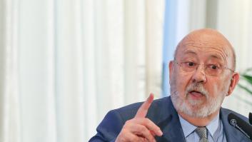 Tezanos, al PP: "¿Por qué cambiaron a Casado si las encuestas le iban tan bien? Tenían una joya"