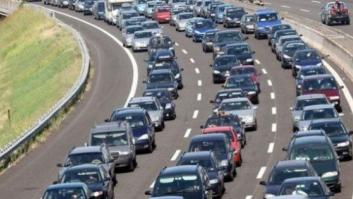 Estar sentado dentro del coche en un atasco ya es oficialmente malo para la salud