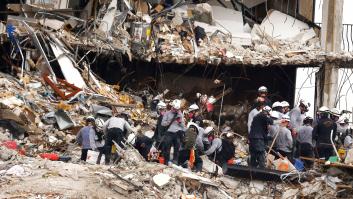 Aumentan a 94 los fallecidos por el derrumbe del edificio en Miami