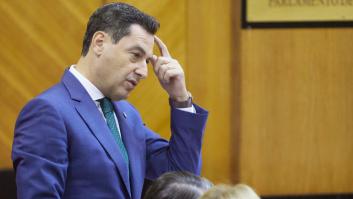 El hombre que tatuó a Juanma Moreno desvela su diseño original: era "demasiado tocho" para él