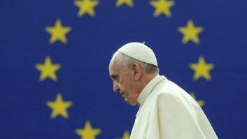 El papa en el Parlamento Europeo: el aplauso de Pablo Iglesias y el plante de Izquierda Plural