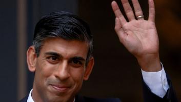 Rishi Sunak visita a Carlos III para asumir el cargo de primer ministro británico de forma oficial