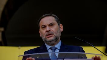 Ábalos deja Fomento y lo sustituye Raquel Sánchez, alcaldesa de Gavá