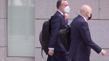 Martínez niega ante el juez haber hecho de intermediario entre Rajoy y Villarejo