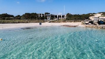 Detenido el dueño de un chiringuito en Formentera por hacer trabajar a empleados con coronavirus