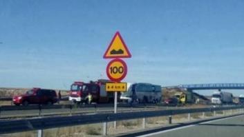 Al menos un muerto y siete heridos graves en accidente del autobús de Soria