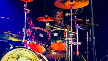 Muere D. H. Peligro, batería de Red Hot Chili Peppers, tras un accidente en su casa