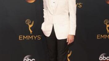 La emotiva dedicatoria del Emmy de Julia Louis-Dreyfus a su padre recién fallecido