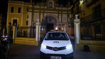 Exhumados los restos del golpista Queipo de Llano de la basílica de la Macarena en Sevilla